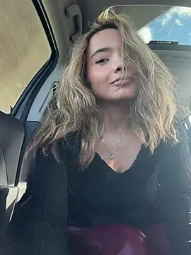 Irina Grant online show from 04/03/26, 03:43