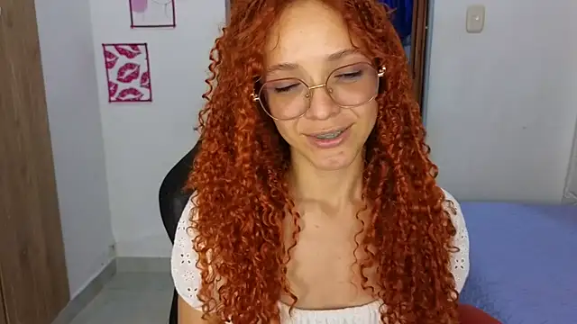 Snapshot of SexyLeilaa chatting on 10/11/25, 11:58 SexyLeilaa online show from 10/11/25, 11:58