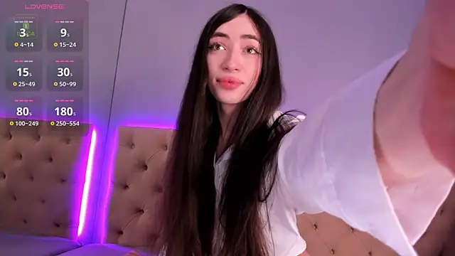 NickieRainer online show from 12/06/24, 07:43