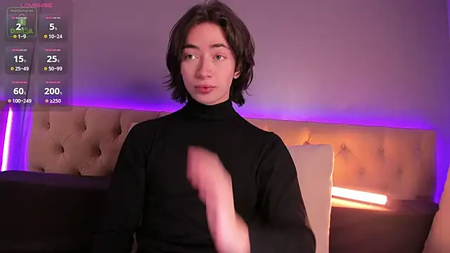 NickieRainer online show from 09/28/25, 10:42