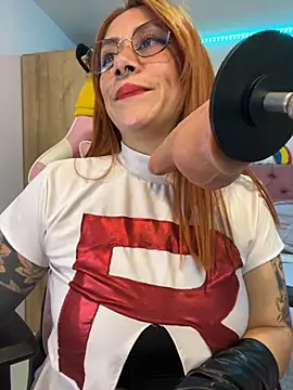 Luna Paris  online show from 10/30/25, 08:42