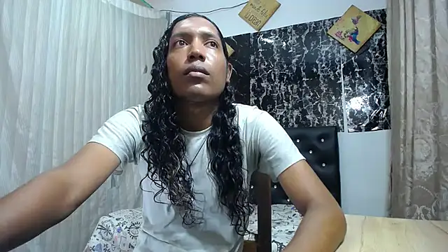 shairaStarr online show from 02/19/25, 03:27