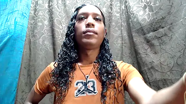 shairaStarr online show from 10/17/25, 01:53