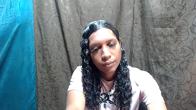 shairaStarr online show from 10/19/25, 06:47