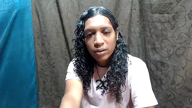 shairaStarr online show from 10/19/25, 06:52