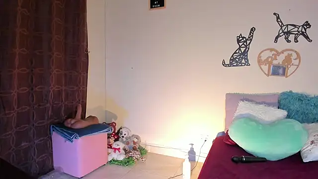 annyluna1 online show from 10/21/25, 01:28