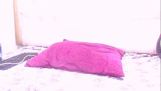 ZoeRoss2u online show from 01/10/26, 10:25