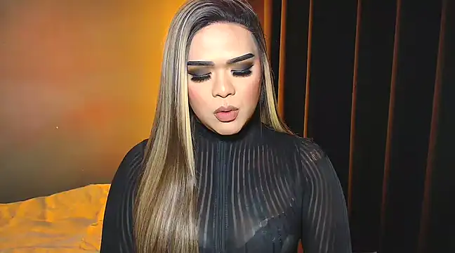 Snapshot of VictoriaEliz chatting on 12/10/24, 01:00 VictoriaEliz online show from 12/10/24, 01:00