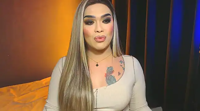 Snapshot of VictoriaEliz chatting on 01/15/25, 08:37 VictoriaEliz online show from 01/15/25, 08:37