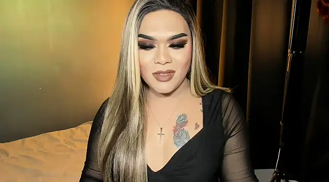 Snapshot of VictoriaEliz chatting on 03/15/25, 04:54 VictoriaEliz online show from 03/15/25, 04:54