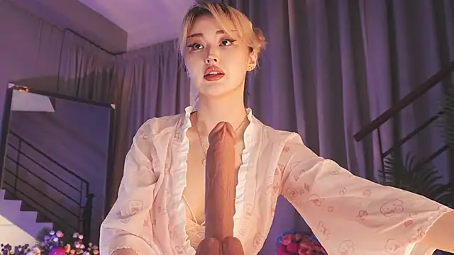 hyun chia online show from 09/12/25, 09:04