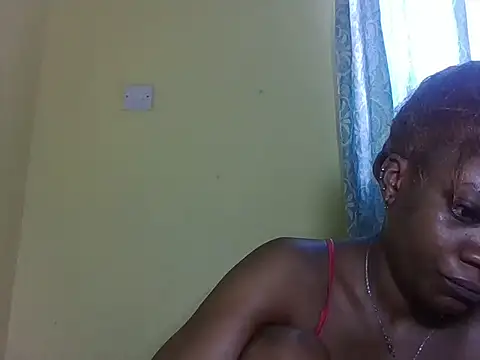 Snapshot of Sweetbaby004 chatting on 05/05/26, 07:38 Sweetbaby004 online show from 05/05/26, 07:38