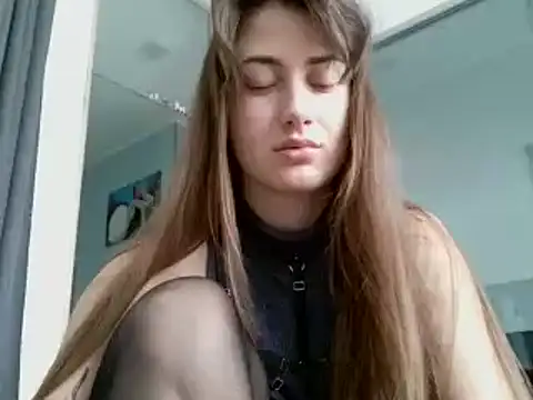Natalia Daysie online show from 03/01/25, 12:23