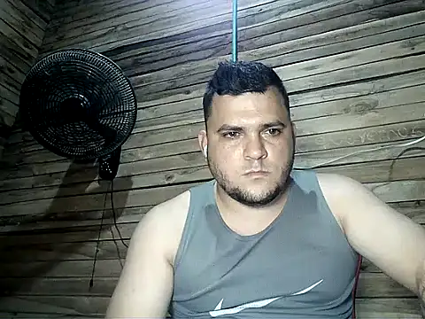 Snapshot of Arcangel_05 chatting on 07/01/26, 04:36 Arcangel 05 online show from 07/01/26, 04:36