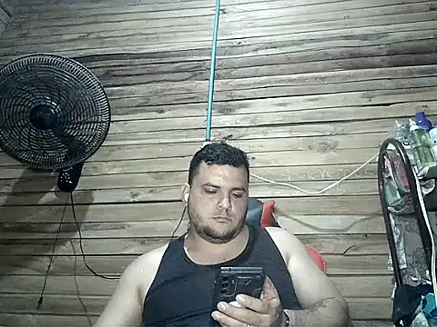 Snapshot of Arcangel_05 chatting on 07/03/26, 04:41 Arcangel 05 online show from 07/03/26, 04:41