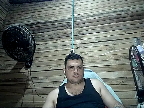 Snapshot of Arcangel_05 chatting on 07/07/26, 05:21 Arcangel 05 online show from 07/07/26, 05:21