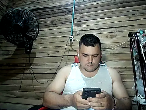 Snapshot of Arcangel_05 chatting on 07/14/26, 03:22 Arcangel 05 online show from 07/14/26, 03:22