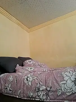 Snapshot of SweetAppleCandyxx chatting on 12/05/25, 07:50 SweetAppleCandyxx online show from 12/05/25, 07:50