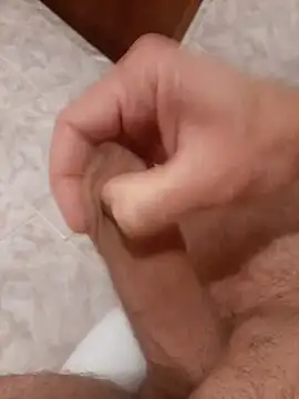 Alex 7422 online show from 10/20/25, 12:49