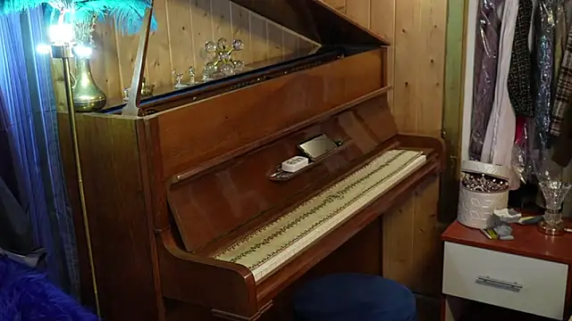 VanessaDoyle online show from 09/24/25, 02:53