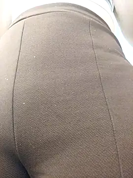 Amira Milker online show from 03/12/25, 01:30