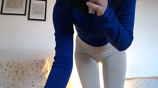 ocean eyess  online show from 01/14/25, 03:15