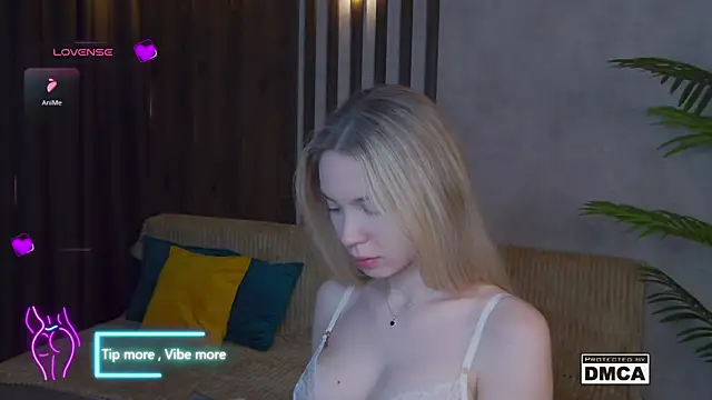 Holl1Would online show from 01/29/25, 07:22