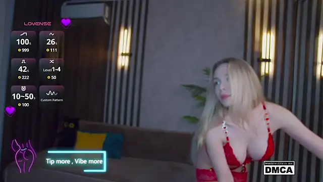 Holl1Would online show from 02/13/25, 10:22