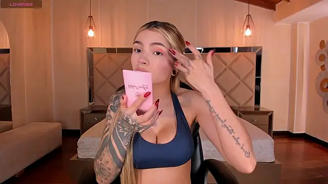 LexieWayne online show from 04/21/26, 07:28