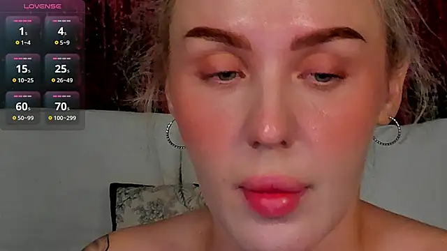 LianaFord online show from 10/25/25, 08:03