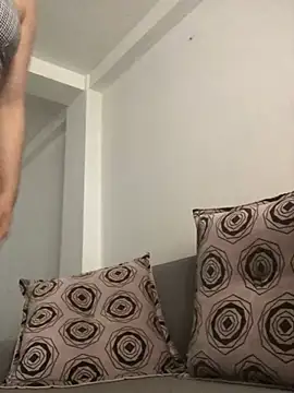 Snapshot of DulceChloe99 chatting on 03/03/25, 07:06 DulceChloe99 online show from 03/03/25, 07:06