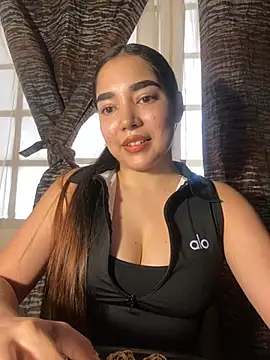 Snapshot of DulceChloe99 chatting on 02/23/26, 10:18 DulceChloe99 online show from 02/23/26, 10:18