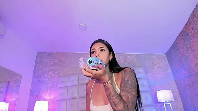 AntonellaRossi online show from 11/10/25, 07:46