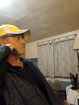 OralDesires2 online show from 10/22/25, 11:04