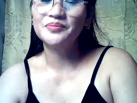 Amazing Angel22 online show from 10/27/25, 03:10