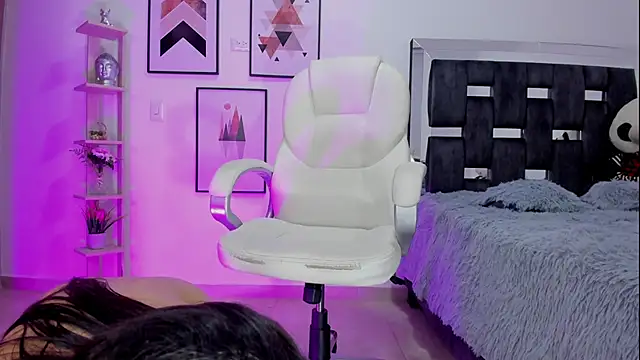 victoria castillo1 online show from 03/13/25, 01:32