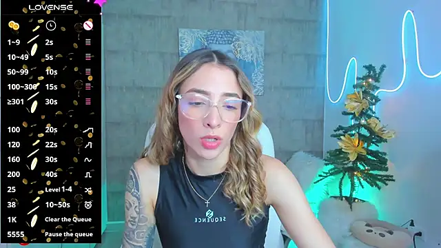 Snapshot of barbie_scoth_ chatting on 12/17/24, 04:32 barbie scoth online show from 12/17/24, 04:32
