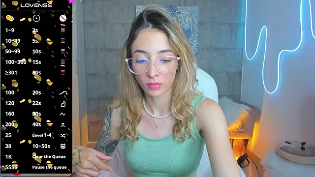 Snapshot of barbie_scoth_ chatting on 01/11/25, 03:55 barbie scoth online show from 01/11/25, 03:55