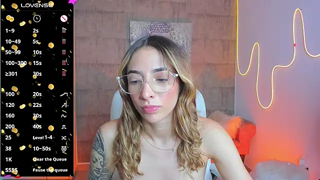 Snapshot of barbie_scoth_ chatting on 01/21/25, 11:02 barbie scoth online show from 01/21/25, 11:02