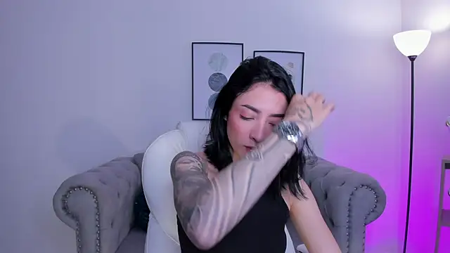 barbie scoth  online show from 12/18/25, 04:24