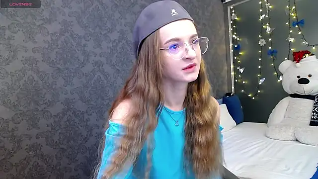 KateJonson online show from 12/05/25, 08:12