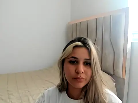 Lana Sofia1 online show from 10/29/25, 09:16