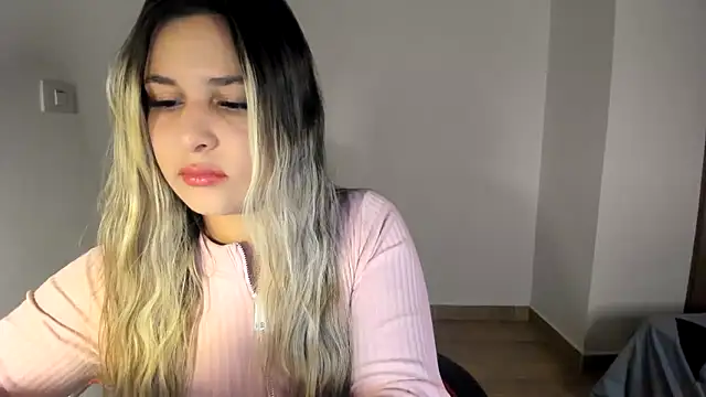 Snapshot of Lana_Sofia1 chatting on 05/03/26, 07:14 Lana Sofia1 online show from 05/03/26, 07:14