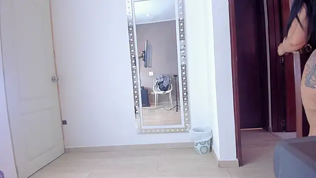 MelanyShayk online show from 01/20/25, 03:07