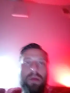 Snapshot of HouseOfCums chatting on 09/20/25, 01:17 HouseOfCums online show from 09/20/25, 01:17