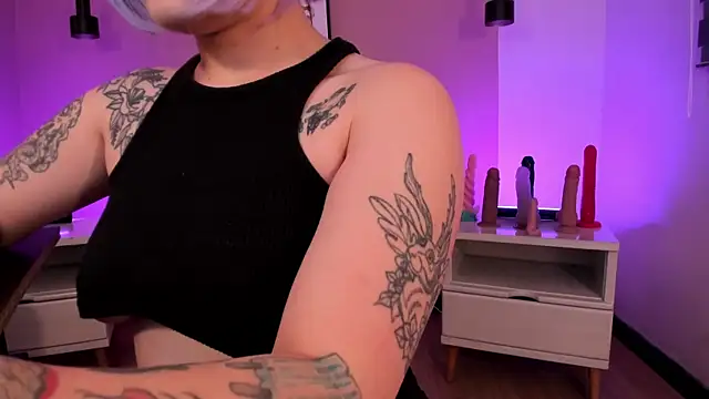  asami chieko  online show from 09/08/25, 08:08