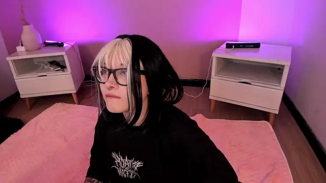  asami chieko  online show from 01/08/26, 10:01