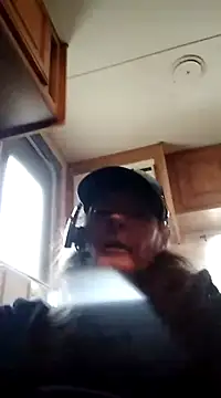 truckerlove69 online show from 12/04/24, 04:27