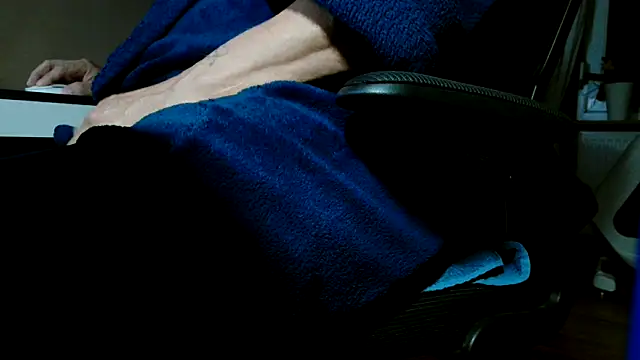 suedel65 online show from 09/26/25, 03:43