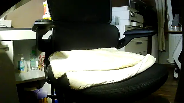 suedel65 online show from 01/13/26, 02:50